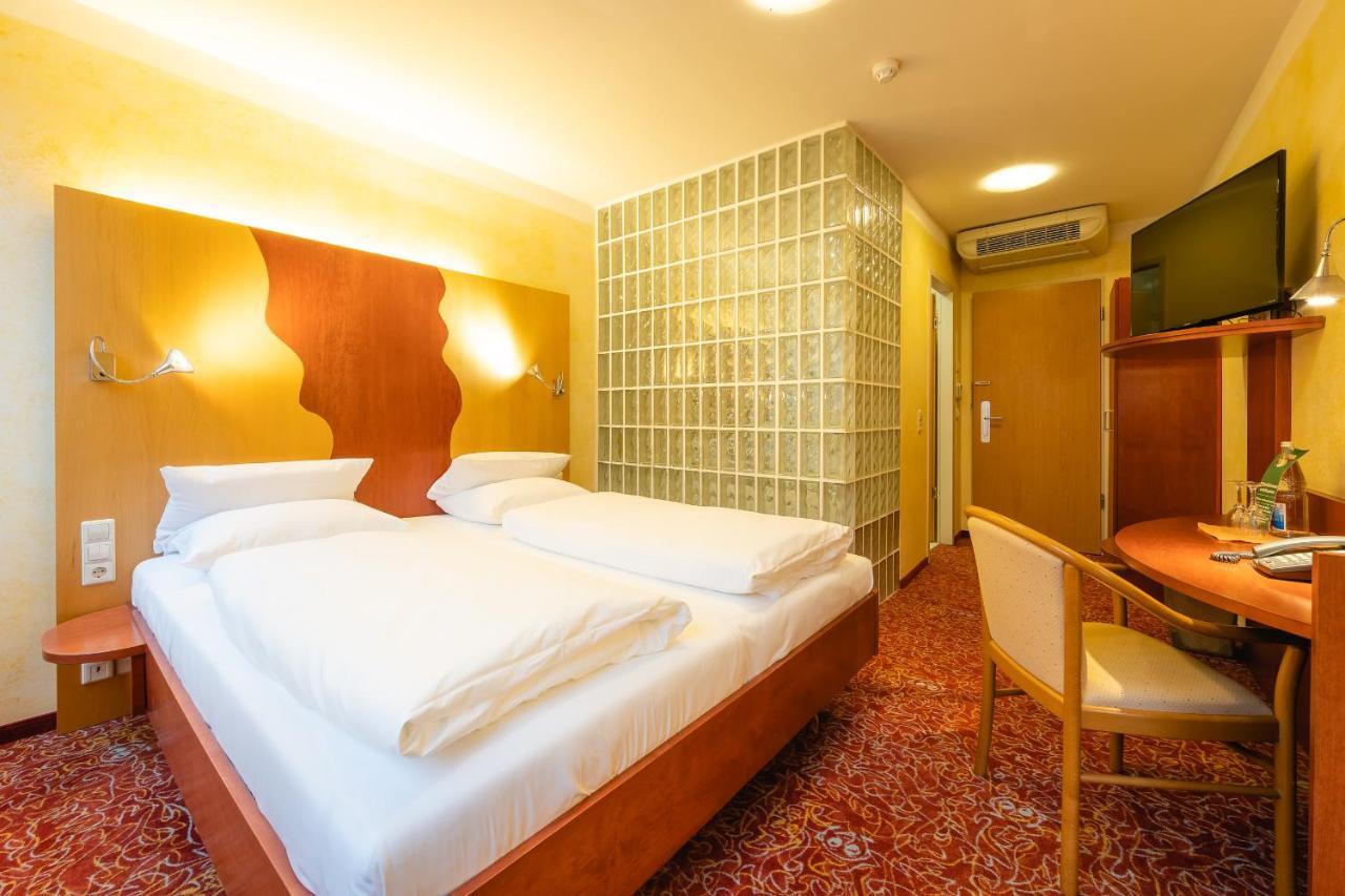 Allvitalis Traumhotel Karlsruhe Dış mekan fotoğraf