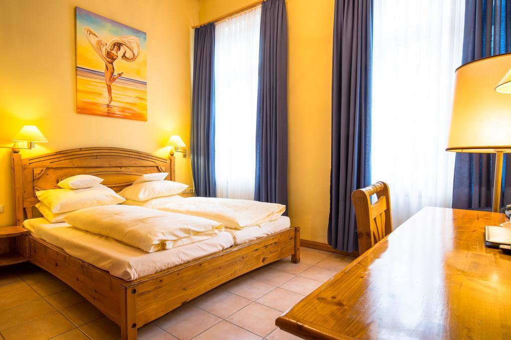 Allvitalis Traumhotel Karlsruhe Dış mekan fotoğraf
